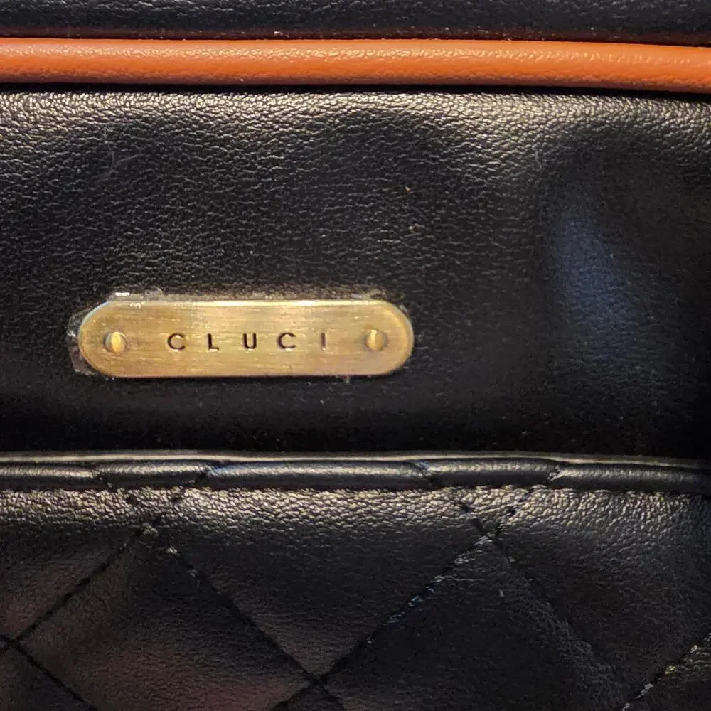 Cluci faux/vegan black leather quilted stitching travel toiletry bag hang-up